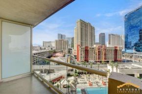 MGM Signature-07-707 Strip View Balcony Studio
